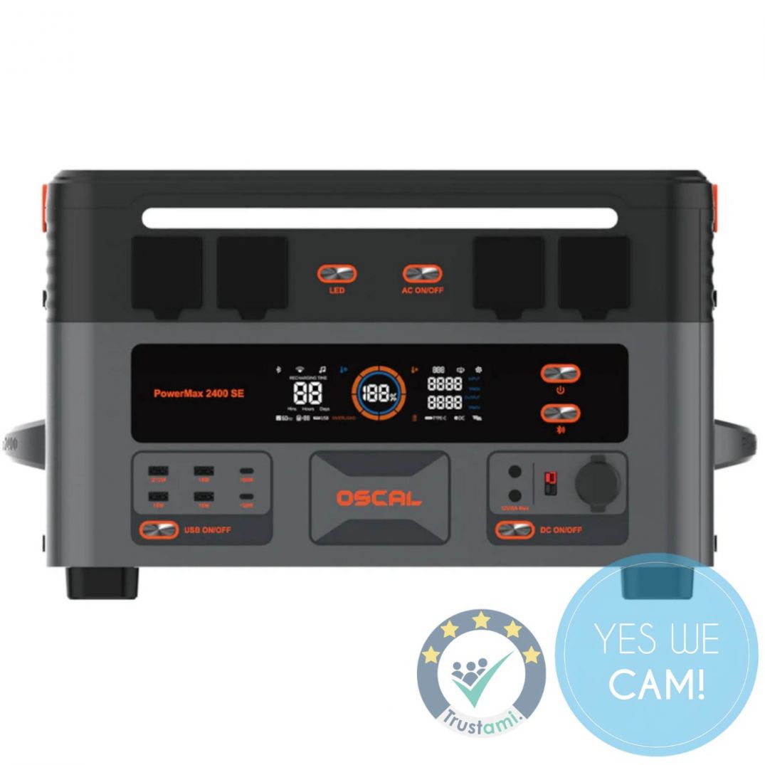 OSCAL PowerMax 2400 SE Powerstation in der Frontansicht mit Display, AC-Steckdosen, USB- und DC-Anschlüssen