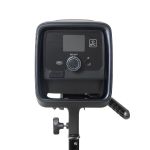 Bedienfeld der amaran Ray 360c mit Display, NFC-Symbol und FlowTurn-Regler in Nahaufnahme