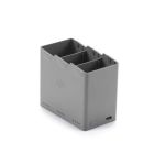 DJI Mini 5 Pro Two-Way Charging Hub als kompakte Ladestation für mehrere Drohnenakkus unterwegs