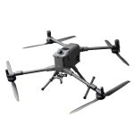 DJI Matrice 400 im Einsatz bei Stromleitungsinspektionen mit 6kg Nutzlast.
