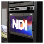Ikan Aura 19" PoE++ NDI Teleprompter Seitenansicht des professionellen Broadcast-Teleprompters mit verstellbarer Halterung.