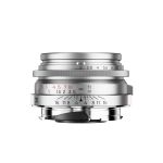 THYPOCH Ksana 35mm f/2 ASPH. Silver Chrome mit Blendenring, Entfernungsskala und 35 mm Kennzeichnung