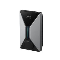 Anker V1 Smart Charger in direkter Frontansicht – mittige LED-Leiste signalisiert aktiven Ladevorgang, das Gehäuse verbindet Technik mit Architektur.