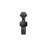 DJI Osmo Pocket 4P Standard Combo in Frontansicht mit Dual-Kamera, Touchscreen